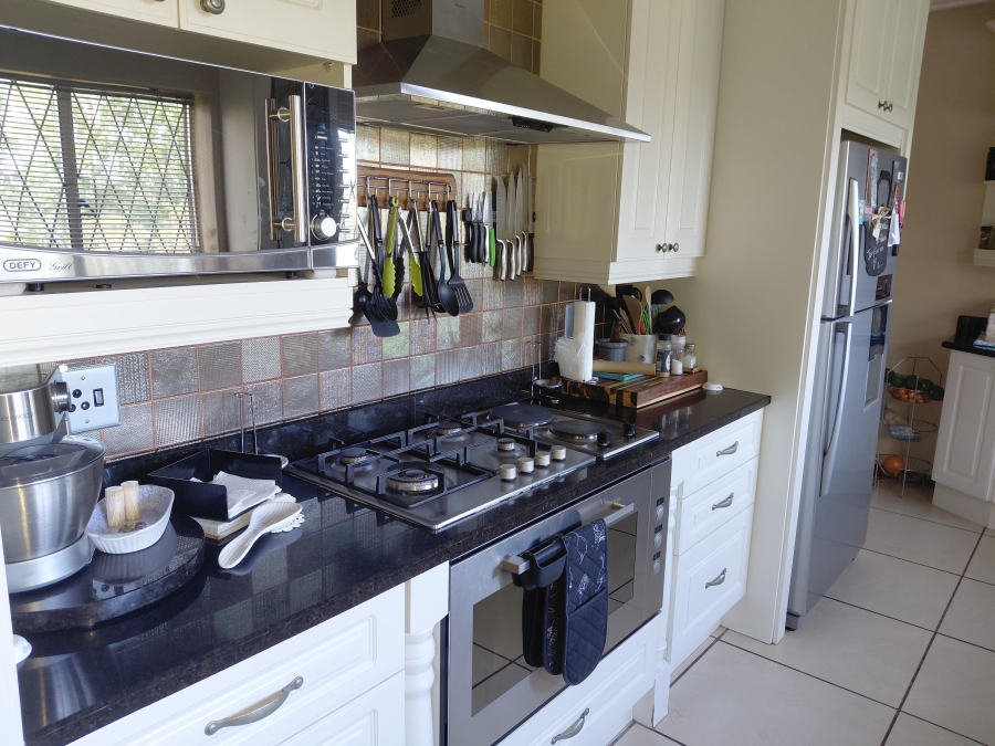 5 Bedroom Property for Sale in Vanes Estate Eastern Cape